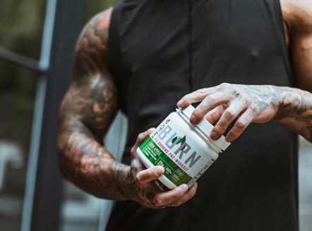 مکمل‌های چربی‌سوزی و کاهش وزن محصولاتی هستند که برای افزایش متابولیسم، کاهش اشتها و تبدیل چربی به انرژی طراحی شده‌اند. این مکمل‌ها ب