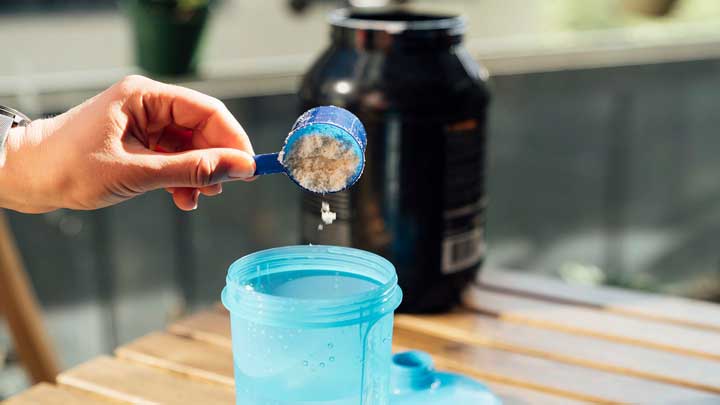 تمرینات هوازی مانند دویدن، دوچرخه‌سواری و شنا، به استقامت، انرژی و ریکاوری قوی نیاز دارند. انتخاب بهترین مکمل‌ها برای تمرینات هوازی می‌تواند